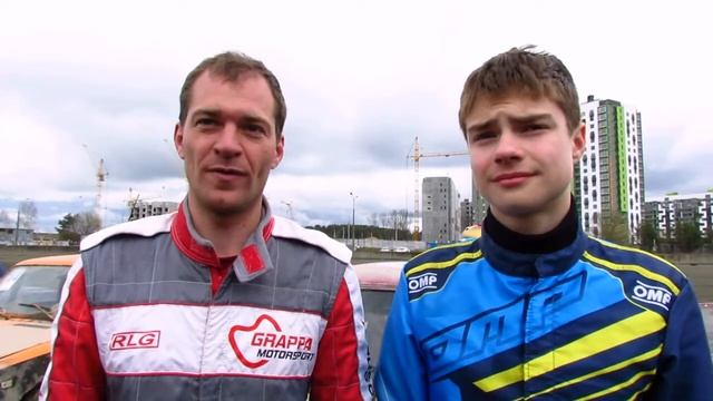 Стадион "Заря", Боровая. Интервью с победителями трековых гонок смотреть онлайн