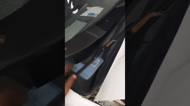 замена салона фильтра,Ford Tourneo Connect 1.8 МТ, 2008, смотреть онлайн