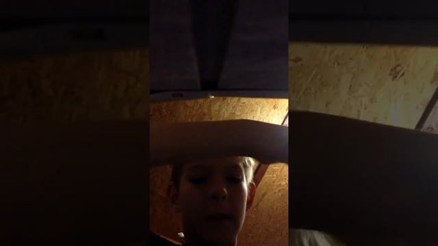 Как сделать очки виртуальной реальности из лупы и коробки смотреть онлайн