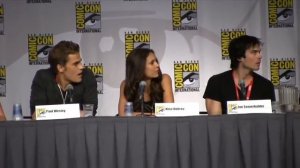 ComicCon 2010 - Paul Wesley & Nina Dobrev