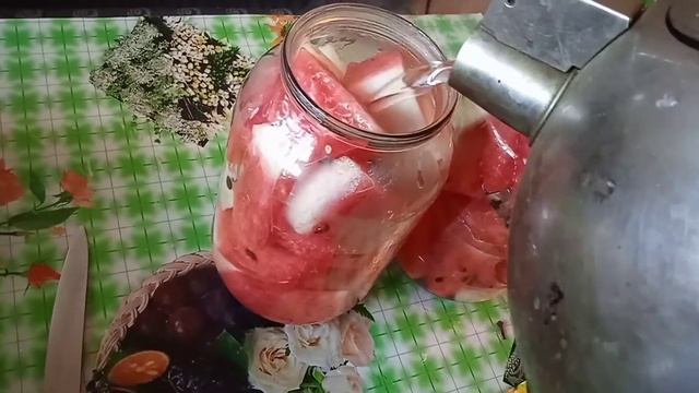Супер рецепт, маринованных, соленых арбузов на зиму. Просто и очень вкусно! смотреть онлайн