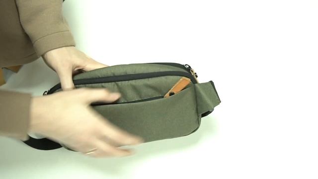 Видеообзор молодёжной поясной сумки GRIZZLY MM-912-3 смотреть онлайн