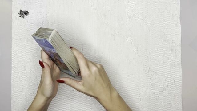 КАК ВЫБРАТЬ КОЛОДУ ТАРО. Какие бывают колоды на что опираться при выборе.