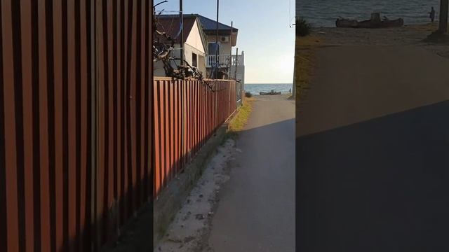 ДОМ У МОРЯ В АБХАЗИИ ЖИЛЬЁ НА ЧЁРНОМ МОРЕ  СДАЮТСЯ НОМЕРА ДОРОГА НА ПЛЯЖ КУРОРТ ЦАНДРЫПШ