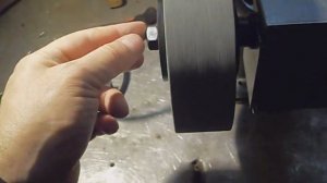 Купил точило Калибр ТЭУ-150/150/300... Незачет Калибру...