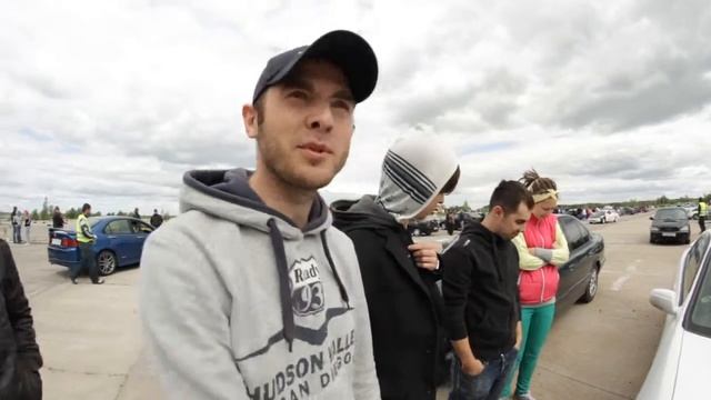 Танцы, гонка, деревня смотреть онлайн