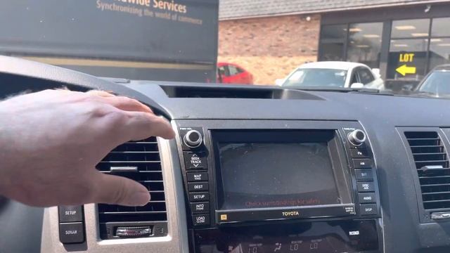 2011 Toyota Sequoia Stock # 23232 смотреть онлайн