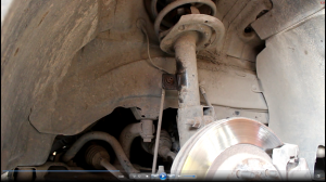 Замена стоек переднего стабилизатора на Dodge Caliber 1,8 Додж Калибер 2008 года