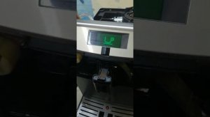 saeco lirika не даёт кофе.