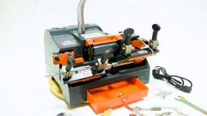 Универсальный станок для изготовления ключей KeyWorld 100-E1 | Магазин Studiosharp.ru