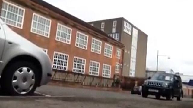 2cv Charleston Cold Start смотреть онлайн