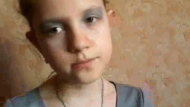Мой самый ужасный макияж. Мой первый макияж. Ужасный макияж. Ужас. Хахаха.