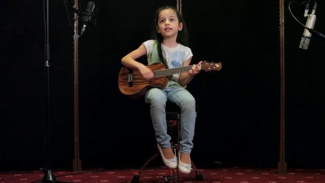 АЛИСА (6 лет) - ТЫ МОЕ ДЫХАНИЕ | УКУЛЕЛЕ ДЛЯ ДЕТЕЙ И ВЗРОСЛЫХ смотреть онлайн