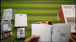 Unboxing of Fujifilm Instax Mini 11