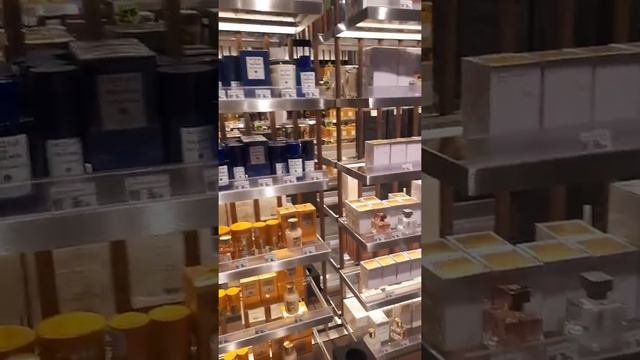 торговый центр Казан Молл в Казани Золотое яблоко Creed aventus смотреть онлайн