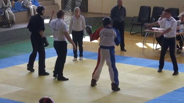 Волик Руслан - Ковинский Влад ПОИНТ 18.09.15 Чемпионат и Первенство Республики Крым по кикбокс WAKO