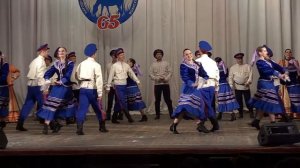 Народный ансамбль песни и пляски азовских донских казаков