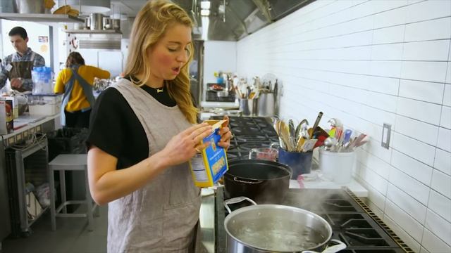 Molly Makes Mushroom Carbonara | From the Test Kitchen | Bon Appétit смотреть онлайн
