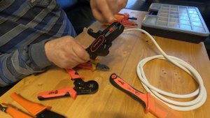 Какой инструмент выбрать электрику. Как выбрать электроинструмент