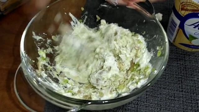 Нежная Закуска на Новогодний Стол. Пальчики оближешь1.mp4 смотреть онлайн