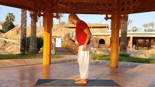 Асана Уттанасана | Отстройка асан | Йога для начинающих