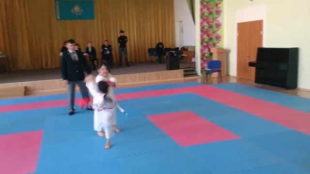Қостанай қаласындағы кумитэ. Кумитэ в городе Костанай. kumite fight in Kostanay city. смотреть онлайн