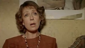 Инна Чурикова исполняет "Трава у дома"