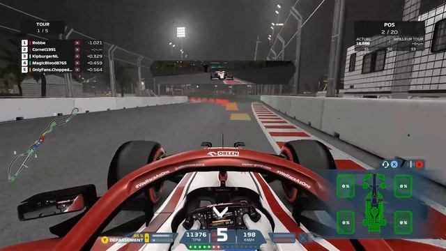 F12021 - Double overtake and ... There it is !