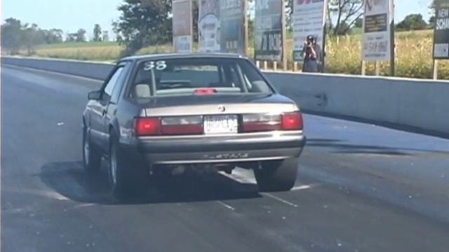 Sam and Tina's 9 sec 1990 Mustang Turbo LX смотреть онлайн