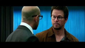 Бамблби увидел Стингера,построенного на его основе, но лучше во всём