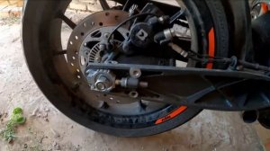 НАТЯЖКА ЦЕПИ НА KTM 125 250 390 DUKE