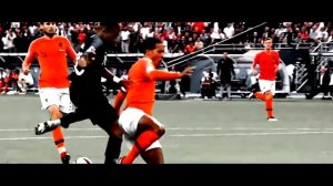 Sergio Ramos VS Virgil Van Dijk - Who Is The Best Center Back? - Crazy Defensive Skills & Tackles