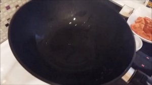 Китайская кухня. Жареные помидоры с яйцами 西红柿炒鸡蛋