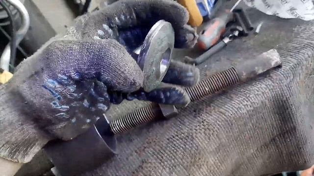 Съёмник передних ступичных подшипников своими руками.