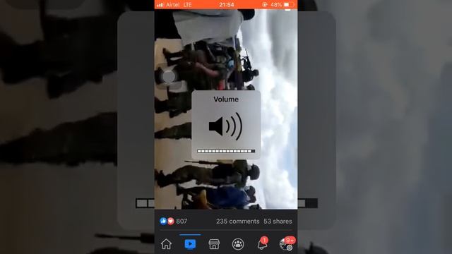 Watch president Hakainde help a man out the drainage смотреть онлайн