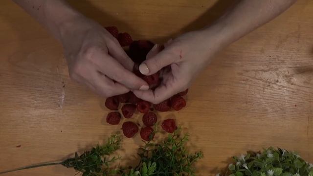 Мыловарение | Как отлить ягоды из мыла для тортиков | Сладости из мыла