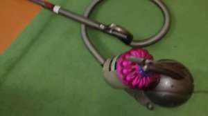 пылесос dyson, как правильно пользовалься (720p) (1).mp4