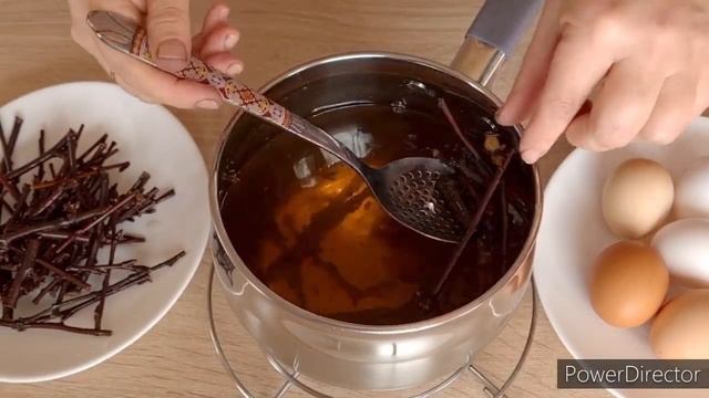 Как покрасить яйца на Пасху веточками вишни.How to paint eggs for Easter with cherry sprigs. смотреть онлайн