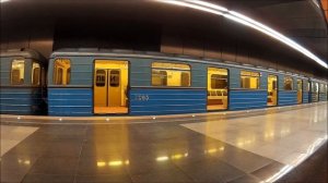 Метропоезд 81-710 «Еж-3» на станции Жулебино [2]