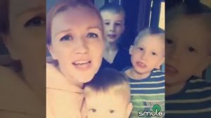 Поем "Батарейка" караоке SMULE!! Дети рулят !!!!