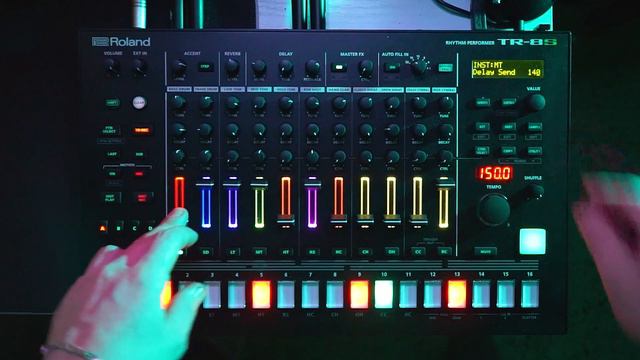 Roland TR-8S Techno/HardTechno 150BPM Live Set