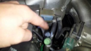 Nissan Maxima Emissions: PCV valve, EVAP canister, & EVAP Purge solenoid location (Cefiro)