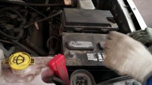 Замена аккумулятора Jeep Cherokee KK 2007-2013