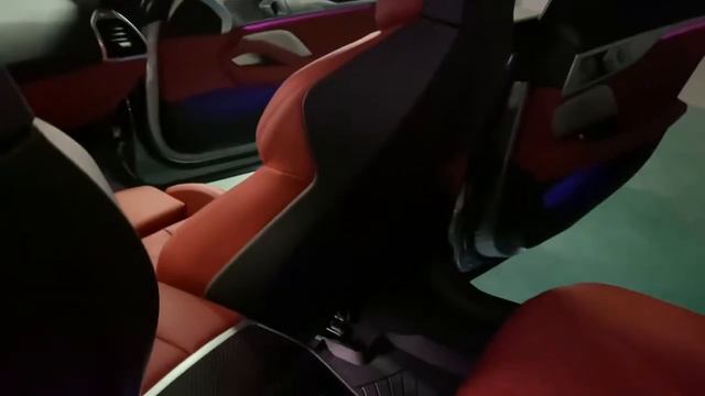 BMW m8 смотреть онлайн