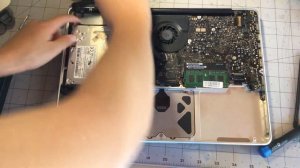How to remove a dvd drive from a 2010 MacBook Pro (A1278)