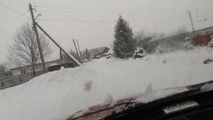 Дороботка отвала шевроле нива. Завалило снегом.