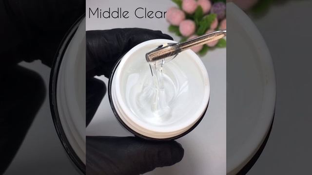 Гель с кератином для наращивания и укрепления ногтей Middle Clear