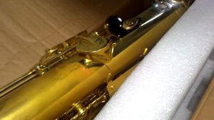 Гравировка саксофона. Восстановление музыкальных инструментов