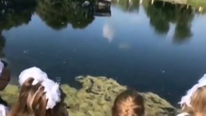 ПОЗДРАВЛЕНИЕ С ДНЕМ УЧИТЕЛЯ 1Б КЛАСС 9 ШКОЛА г. БРЯНСК