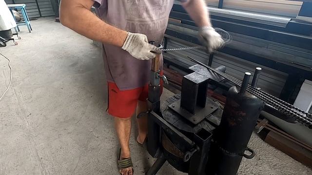 Подставка для горшка своими руками из проволоки 4мм смотреть онлайн